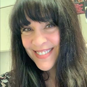 Meet your Posher, Lisa